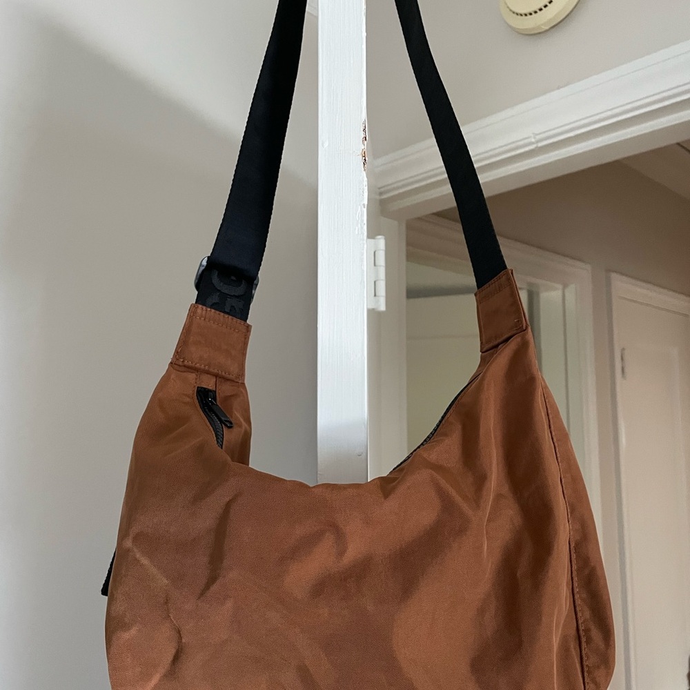 Brown Baggu Shoulder Bag with Black Strap